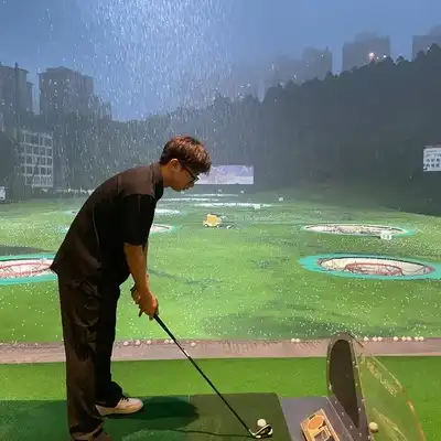 董豪铭